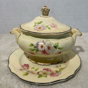 Vintage Homer Laughlin ivory Virginia Rose sugar bowl & saucer